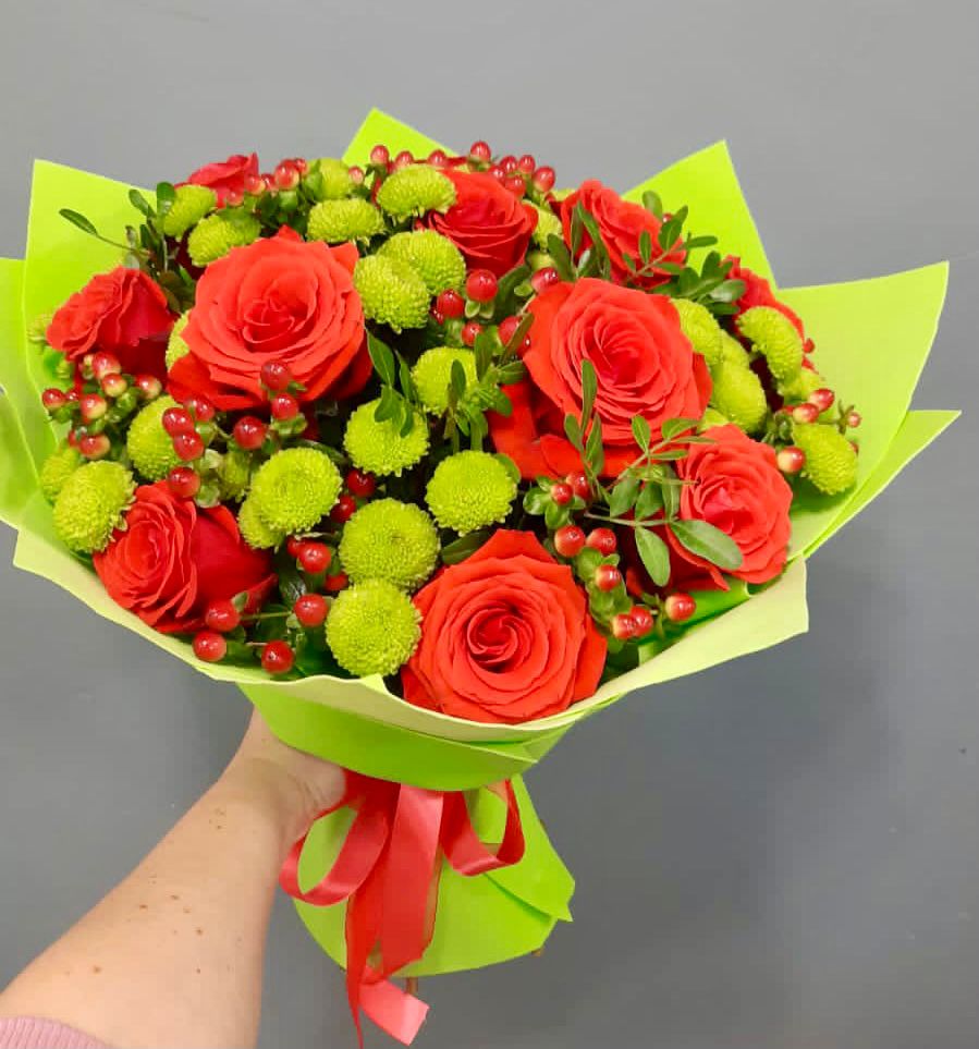 Букет цветов из: Хризантемы и Розы в Любани