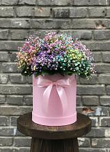 Цветочная композиция из Гипсофила и Розы в шляпной коробке в Любани