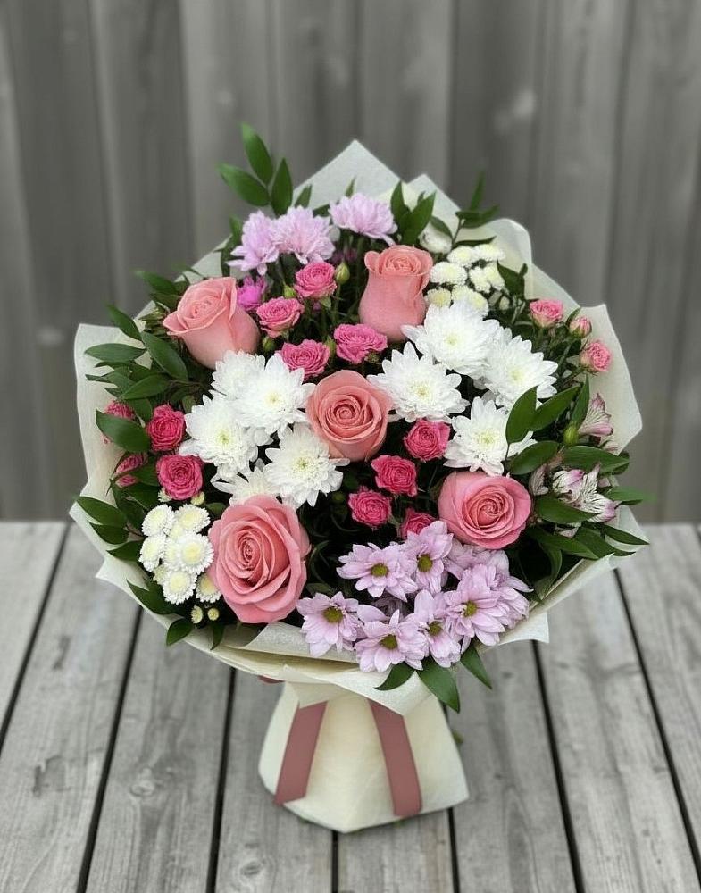 Букет цветов из: Альстромерии, Гвоздики, Розы и Хризантемы в Любани
