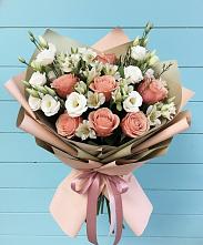 Букет цветов из:  Розы, Альстромерии и Лизиантусы в Любани