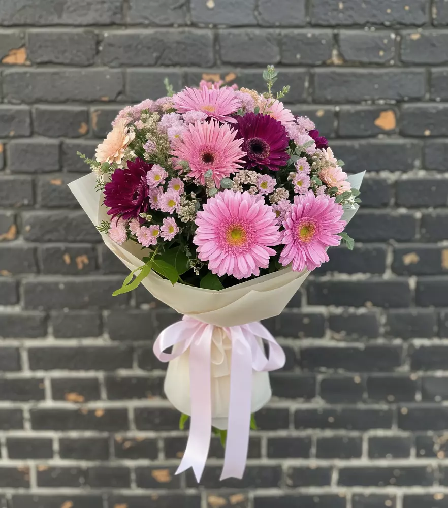 Букет цветов из: Герберы и Хризантемы в Любани