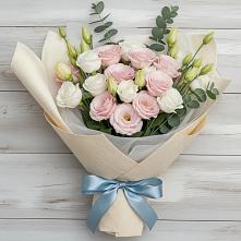 Букет цветов из:  Лизиантусы в Любани