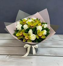 Букет цветов из:  Орхидеи и Розы в Любани