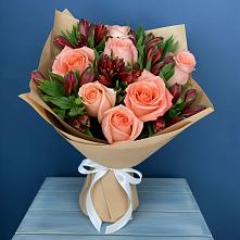 Букет цветов из:  Розы и Альстромерии в Любани
