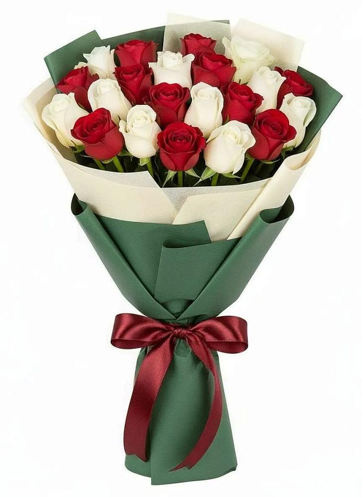 Букет Микс из красных и белых роз в Любани