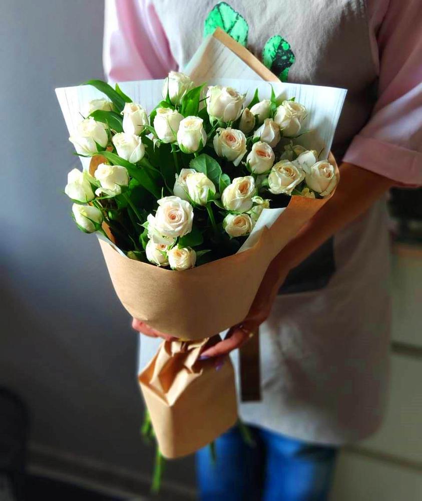 Букет цветов из: Розы в Любани