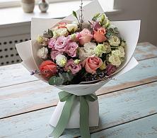 Букет цветов из:  Розы, Лизиантусы и Гвоздики #REPLACE_PRED# Любани