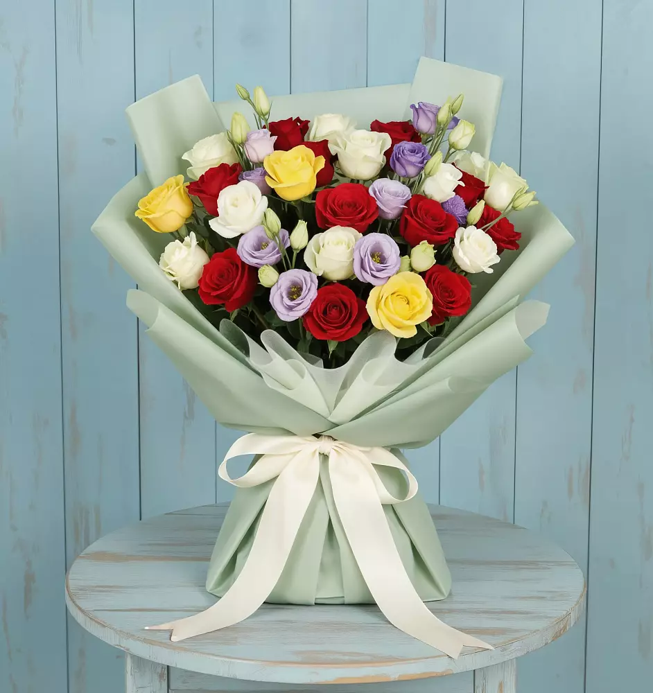 Букет цветов из: Розы в Любани