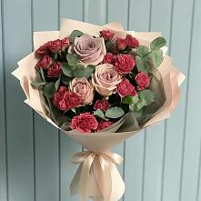 Букет цветов из:  Гвоздики и Розы в Любани