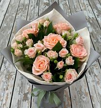 Букет цветов из:  Розы в Любани